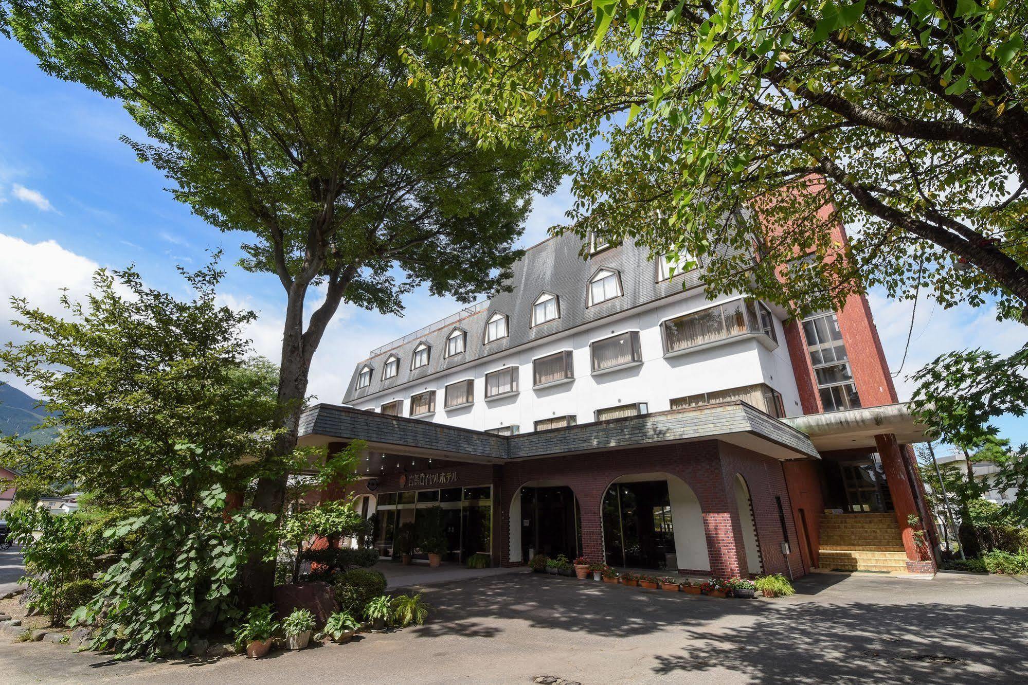 Hakuba Royal Hotel Exterior photo